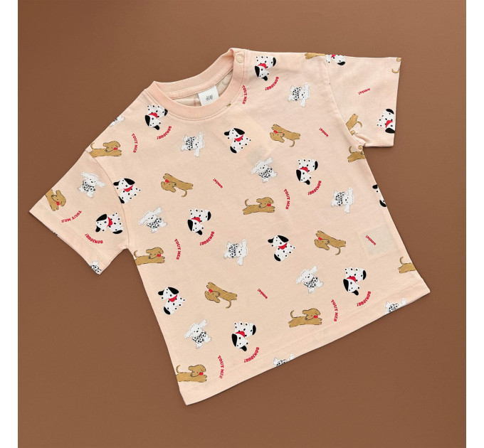 Футболка H&M, гудзик на плечі, бежевий/собачки