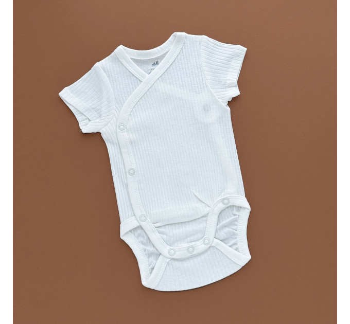 Боді H&M з коротким рукавом, на запах, молочний/рубчик